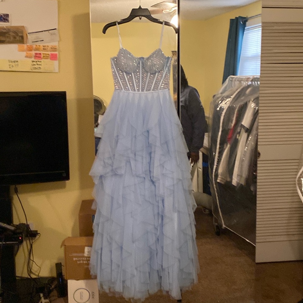 Size 9/10 Light Blue TLC Say YES to the Prom Dress and Scarf